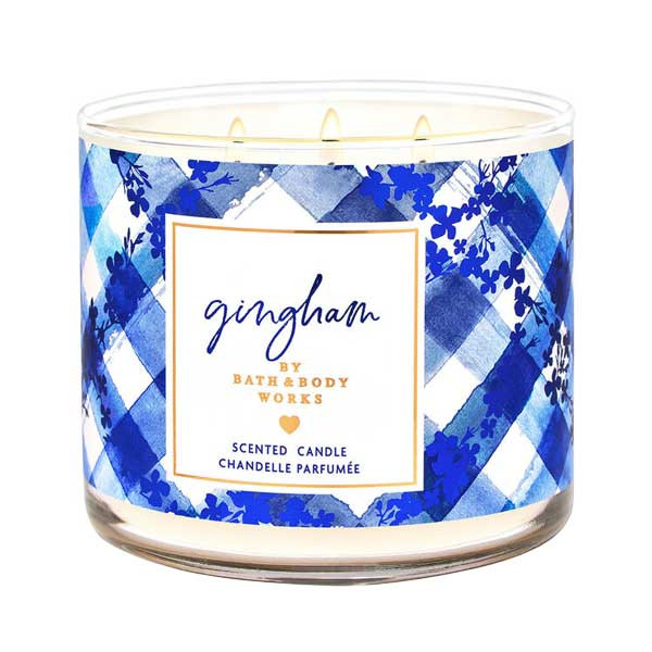 شمع لیوانی معطر بس اند بادی ورکز مدل سه فیتیله Gingham با رایحه هلو زمان اتمام 45 ساعت