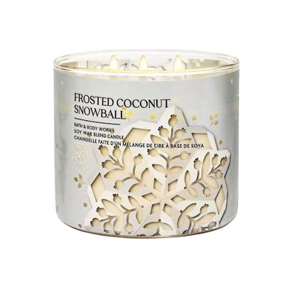 شمع لیوانی معطر وایت بارن مدل سه فیتیله Frosted coconut snowball با رایحه نارگیل و وانیل زمان اتمام 45 ساعت